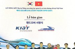 Hợp tác nâng cao năng lực quản lý an toàn đường sắt của Việt Nam