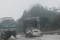 3 người thương vong trong vụ 2 xe tải va chạm trên cao tốc Nội Bài - Lào Cai