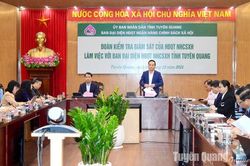 Đoàn công tác Hội đồng quản trị Ngân hàng Chính sách xã hội Việt Nam làm việc tại tỉnh Tuyên Quang