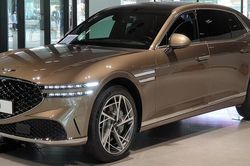 Genesis G90 rao bán 7,5 tỷ đồng tại Việt Nam