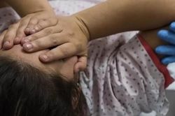 Thanh niên 17 tuổi bị bắt giam vì làm bạn gái 15 tuổi mang thai