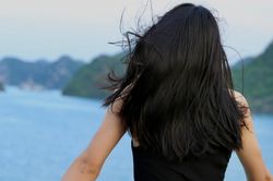 Sự thật đáng suy ngẫm đằng sau vụ tuyển thủ bóng chuyền nữ Việt Nam bị hàng loạt người hâm mộ công kích
