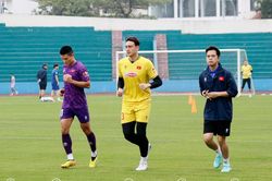 Văn Lâm chấn thương, chia tay ASEAN Cup 2024 vô cùng đáng tiếc