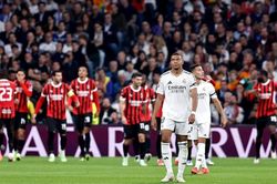 Kylian Mbappé là vấn đề của Real Madrid?