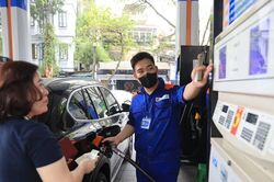 Giá xăng RON95-III giảm gần 300 đồng, xuống ngưỡng 20.563 đồng mỗi lít