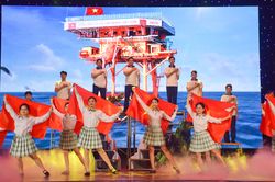 Sôi nổi liên hoan nghệ thuật quần chúng '80 năm - Viết tiếp bản hùng ca'