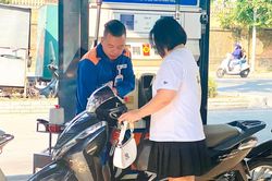 Nhiều mặt hàng xăng, dầu giảm giá