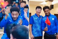 Nguyễn Xuân Son được chào đón theo cách đặc biệt ở tuyển Việt Nam