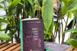 Ra mắt cuốn sách 'phác họa' bức tranh bối cảnh chính trị, văn hóa xã hội thời Lý