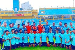 Đội tuyển có thứ hạng thấp nhất AFF Cup 2024 triệu tập đồng đội cũ của Jude Bellingham, Cole Palmer