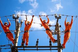Hóa giải thách thức, phát triển hiệu quả thị trường năng lượng cạnh tranh