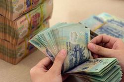 Ngân hàng Nhà nước hút ròng trên thị trường mở, giá vàng giảm tuần thứ hai liên tiếp