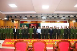 Công an Quảng Ninh phải thật sự gương mẫu đi đầu trong thực hiện các chủ trương của Đảng về đảm bảo an ninh, trật tự