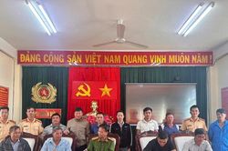 Đức Cơ: Doanh nghiệp vận tải và cơ sở thu mua ký kết đảm bảo an toàn giao thông