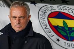 Mourinho cuối cùng cũng lên tiếng về khả năng tái hợp Ronaldo
