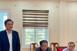 Đồng chí Hoàng Nghĩa Hiếu dự và chỉ đạo Hội nghị kiểm điểm BTV Huyện ủy Tương Dương