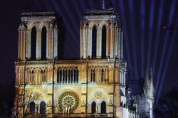 Nhà thờ Đức Bà Paris mở cửa sau hỏa hoạn: Và chuông Bourdon lại được ngân vang