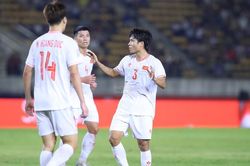Tin nóng bóng đá Việt 10/12: ĐT Việt Nam nhận lời chúc hài hước từ FIFA; BLV Quang Huy cảnh báo về Indonesia