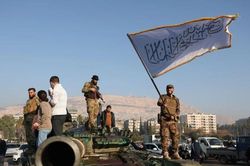 Thái độ người dân Syria trước sự sụp đổ của 'đế chế Assad'