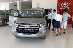 Doanh số ôtô thị trường lập đỉnh trong tháng cuối giảm lệ phí trước bạ