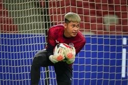 Cộng đồng mạng xôn xao về 2 sai lầm ngớ ngẩn của thủ môn Campuchia ở AFF Cup 2024