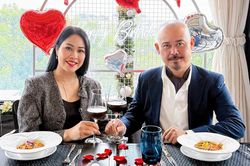 Trùm ma túy tàn ác nhất phim 'Độc đạo' khoe ảnh 'nương tử' nhưng kiểu tóc mới là chi tiết chiếm 'spotlight'
