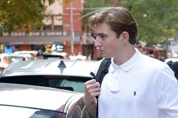 Barron Trump gây sốt ở trường đại học