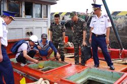 Bắt giữ tàu chở dầu DO không rõ nguồn gốc