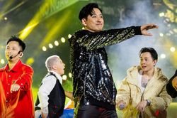 Sát giờ diễn, concert anh trai ở Hưng Yên tăng giá gấp 2-3 lần