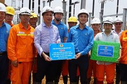 Thi đua đưa đất nước bước vào kỷ nguyên mới