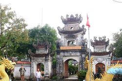 Nét cổ kính hàng trăm năm của đền thờ Quận công Đinh Bạt Tụy