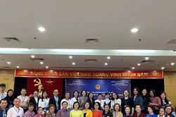 Tập huấn dạy tiếng Việt cho các giáo viên người Việt Nam ở nước ngoài