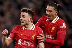 Liverpool đã thể hiện cái uy của ứng viên số 1 cho chức vô địch