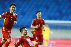Nguyễn Quang Hải nói gì khi ghi bàn vào lưới tuyển Indonesia?; 22 cầu thủ MU và Man City lao vào ẩu đả