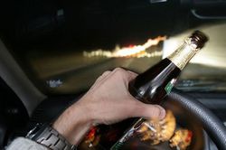 Uống rượu gây tai nạn, người đàn ông ở Nghệ An bị phạt 46 triệu đồng