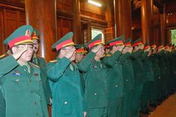 Bộ Chỉ huy Quân sự tỉnh Nghệ An dâng hoa, dâng hương nhân kỷ niệm 80 năm Ngày thành lập Quân đội nhân dân Việt Nam