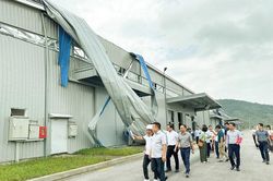 Vượt thử thách - Bảo hiểm Việt Nam nỗ lực lấy lại đà tăng trưởng