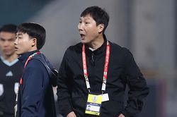 HLV Kim Sang-sik: 'Hòa Philippines phút cuối là kì tích'