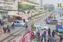 Ngăn xe dừng đỗ sai quy định ở cổng bệnh viện