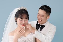 Tin nóng thể thao tối 20/12: Sao bóng chuyền Việt Nam kết hôn ở tuổi 28; thể thao Việt Nam giành HCV ở giải đấu lớn