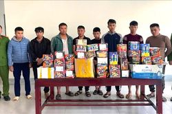 Khởi tố 17 đối tượng về hành vi gây rối trật tự công cộng và buôn bán, tàng trữ hàng cấm