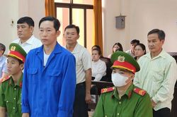 Nhóm bị cáo nhận hối lộ tại trung tâm đăng kiểm lãnh 14 năm tù