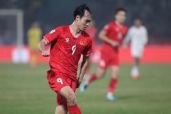 Văn Toàn chấn thương nặng, nguy cơ nghỉ hết ASEAN Cup