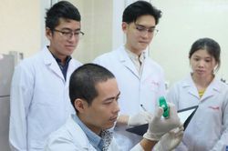 Đào tạo & giữ chân người tài