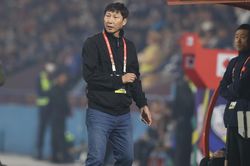 ĐT Việt Nam vs Singapore: Khối rubik trong tay Kim Sang Sik