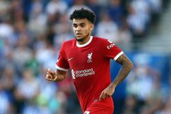 Diaz chọn Barcelona nếu không được Liverpool giữ chân