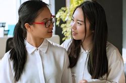 6 điều không nên tâm sự với đồng nghiệp