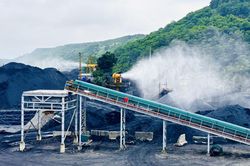 TKV tăng cường công tác chống bụi mùa hanh khô