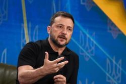 Tổng thống Zelensky chỉ trích Nga tấn công Ukraine ồ ạt vào Giáng sinh