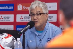 HLV Ogura: 'Singapore cần hóa giải cả đội tuyển Việt Nam, không riêng Xuân Son'